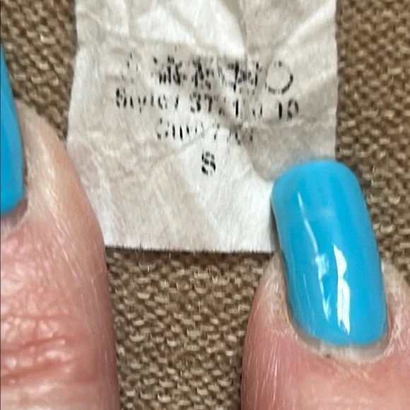 🛑UNAVAILABLE 🛑 Colorblock V-Neck Sweater - Picture 7 of 7